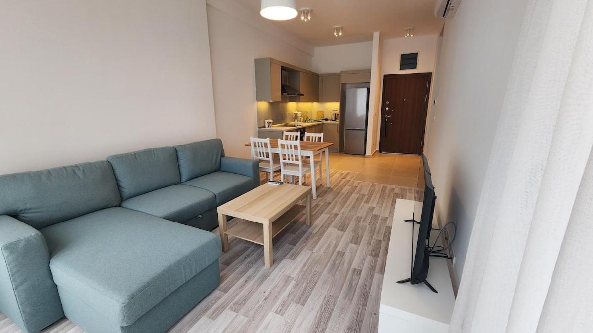 Pmtr 102 Apartment *